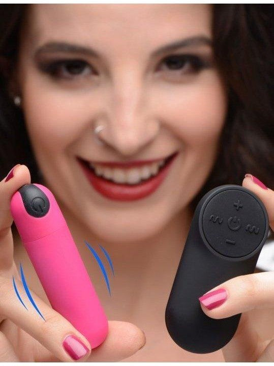 Small bullet vibrator for discreet pleasure