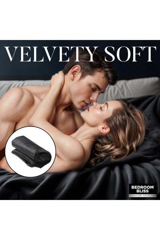 Lover's Waterproof Throw - Sex On the Go
